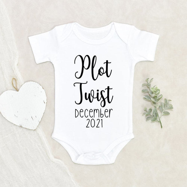 Funny Onesie® Plot Twist Pregnancy Announcement Baby Reveal Birth  Announcement