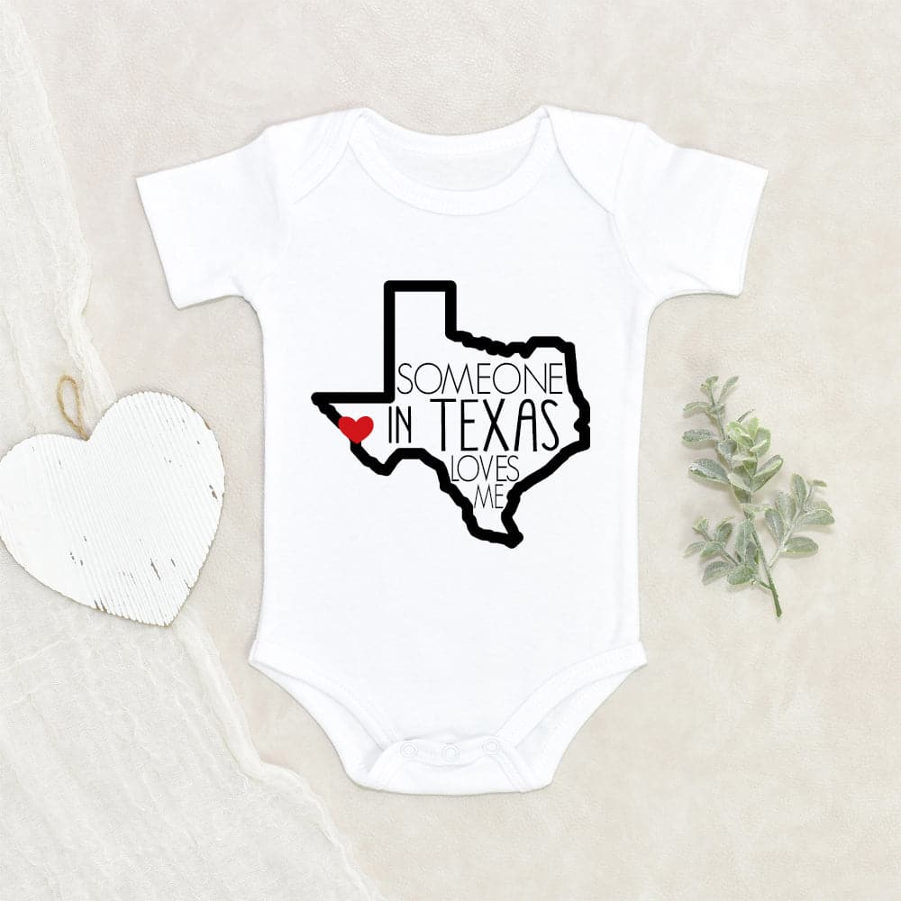 State Baby Onesie - Someone In Texas Loves Me Onesie - Loved Baby Onesie - Long Distance Baby Clothes - Texas Baby Onesie