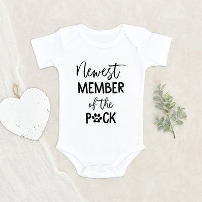 Pregnancy Announcement Onesie - Wolf Pack Onesie - Newest Member of the Pack Baby Clothes - Cute Wolf Baby Onesie