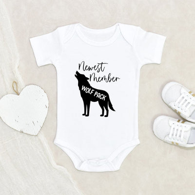 Pregnancy Announcement Baby Clothes - New Baby Gift - Newest Member Wolf Pack Onesie - Newborn Onesie - Cute Wolf Onesie