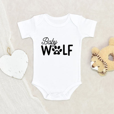 Cute Baby Wolf Onesie - Pregnancy Announcement Onesie - Baby Wolf Paw Onesie - New Baby Gift - Cute Baby Clothes